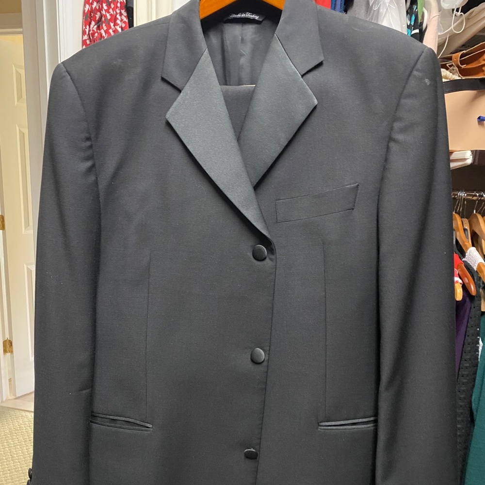 Men’s tuxedo 46 jacket 40 pants